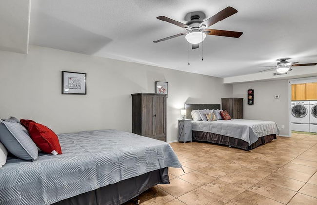 Amenities Galore! Outdoor Living & Lots of Games - Foto 14