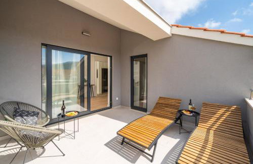 Olive Family house - Photo 2