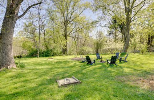 Mid-Century Modern Fayetteville Home Close to Town - Foto 2