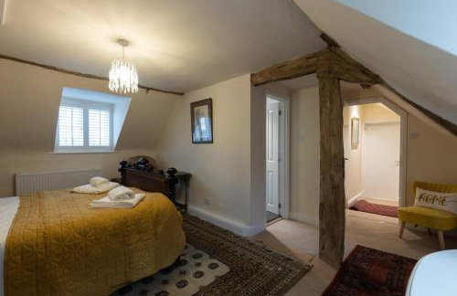 Riverside Manor - Photo 10