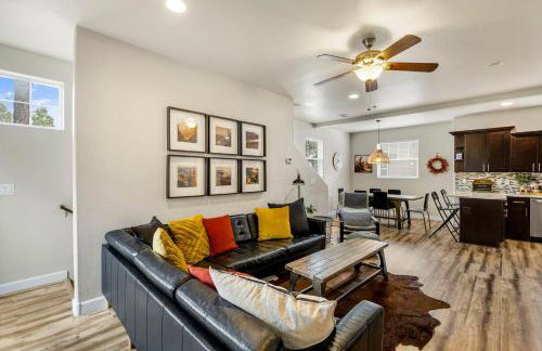 Mountain Peaks Getaway 4BR4BA Pet-Friendly Central AC Near Downtown Trails - Foto 5