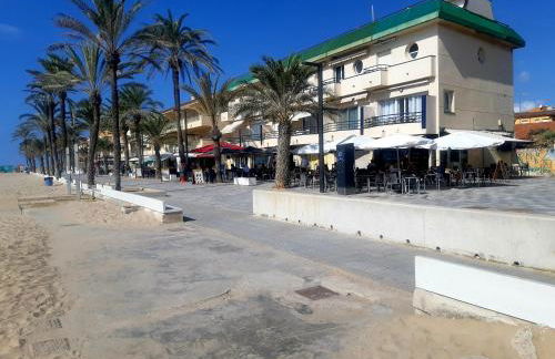 APARTAMENTO EN SEGUNDA LINEA DE MAR, WIFI & A.C - Foto 14