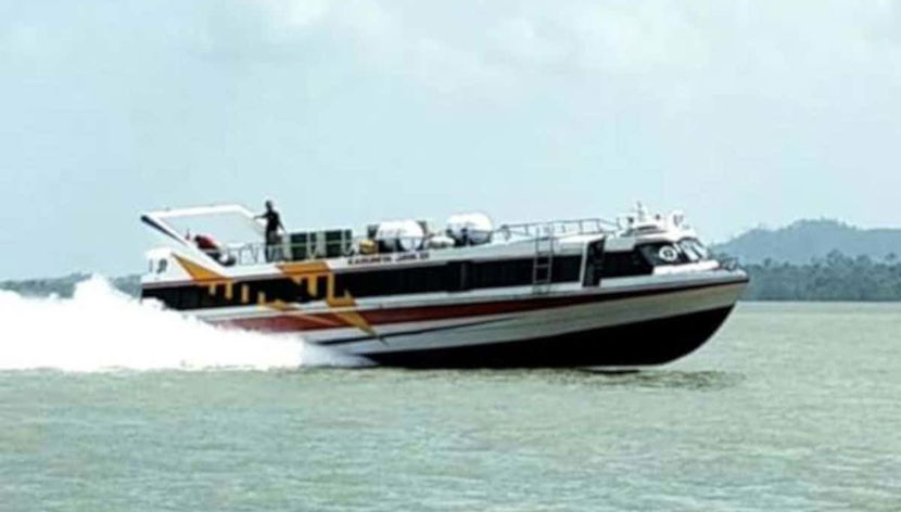 Speedboat transfers
