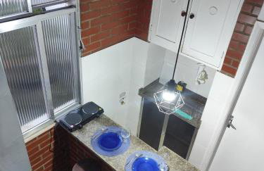 Loft com mezanino aconchegante no centro de Teresópolis RJ - Foto 3