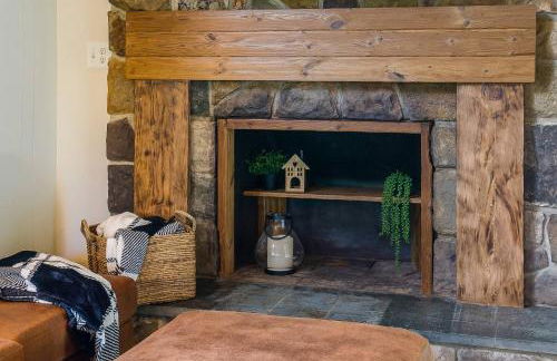 Fox&Hound Cabin: Cold Plunge, Sauna, Hot Tub, Dogs - Foto 39