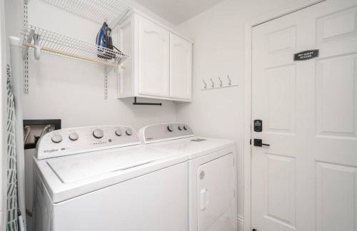 Simple Home for Work or Travel - Photo 12