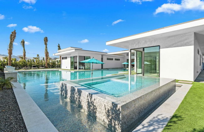 Exclusive Indio Villa Pool, Hot Tub, Putting Green Sleeps 18 Bravo #6 - Foto 44