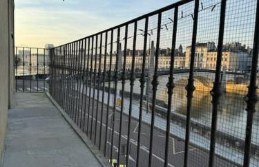 Appartement avec magnifique vue sur la Saône et son balcon - Foto 29