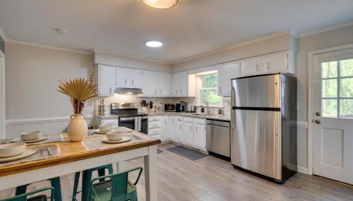 7 Mi to Dtwn Raleigh BBQ-Ready Townhome! - Foto 3