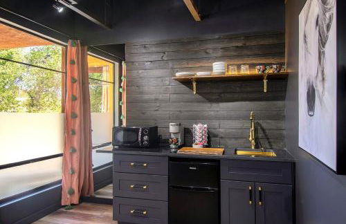 Designer Loft at the Santa Fe Plaza Spacious 520 Sq Ft, King Bed - Foto 10