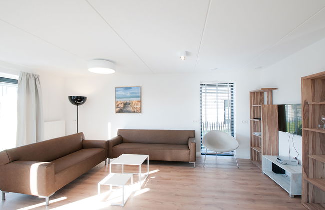 5 bedroom House in Tholen with sauna and hot tub - Photo 4