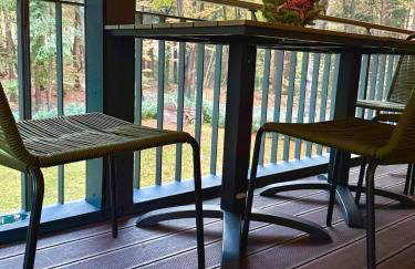 Modernes Ferienhaus am See mit Garten - Photo 37