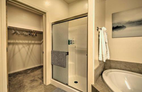 Deck and Gas Grill Spacious Pinetop Cabin - Foto 19