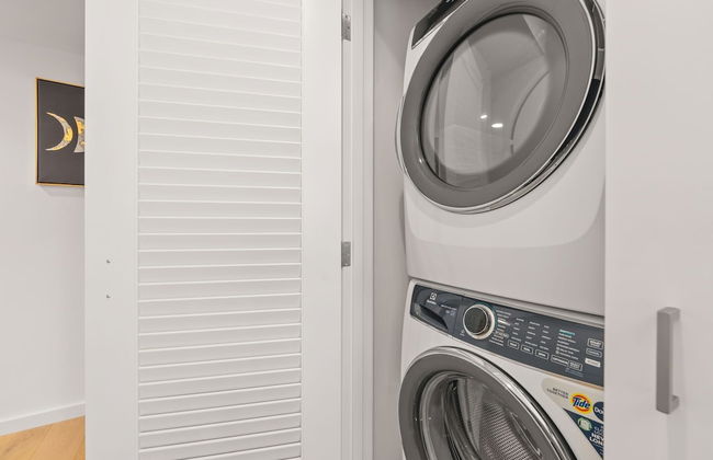 Sky Ala Moana 4209 2 Bedroom Condo by RedAwning - Photo 29