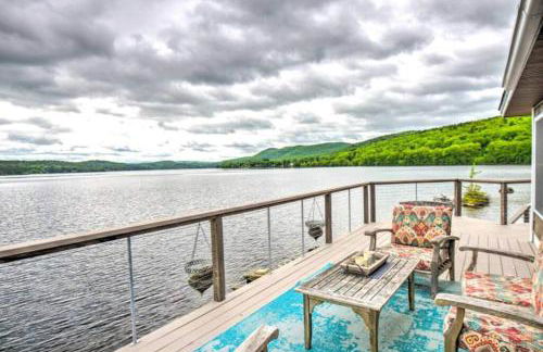 Unmatched Lakefront Home! - Foto 1