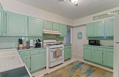 Breezy like Sunday Morning- Close to Everything! - Photo 8