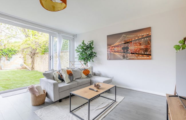 Newly Renovated 3BD Home, Islington! - Foto 25