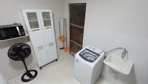 Quitinete para 2 pessoas na Rua Beco Natal - Foto 5