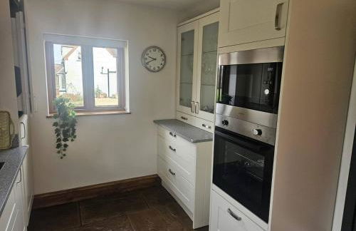 The Owl House - Hot Tub Adventures in Moreton - Pass the Keys - Foto 27