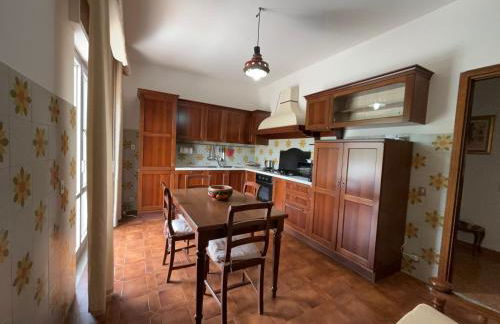 5 Minutes' Walk from the Beach, with Two Bedrooms - Foto 16