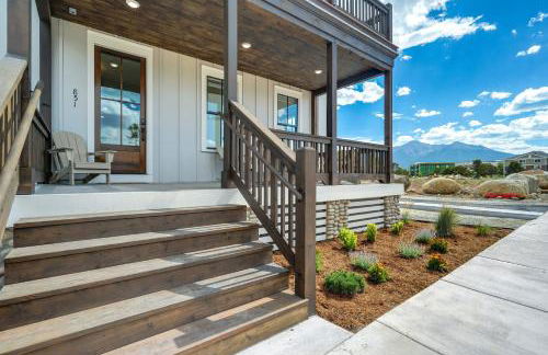 Whitewater Villa - 5BR Luxury Retreat with Hot Tub - Foto 8