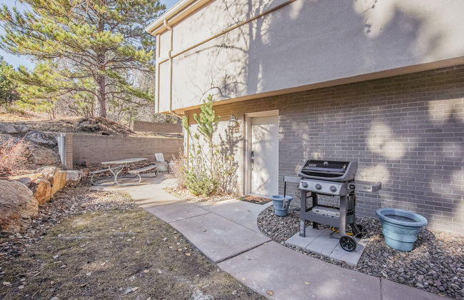 Verdant Oasisluxury, Traveler's Home W/hottub! - Foto 35