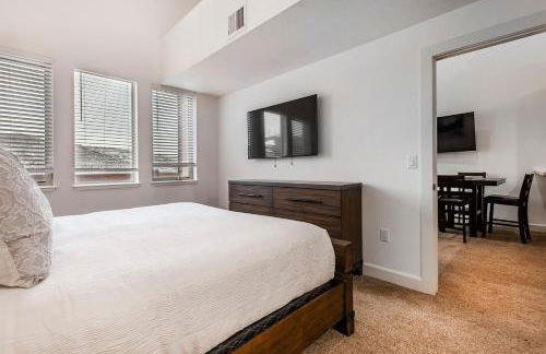 Crestview Condominiums by All Seasons Resort Lodging - Photo 32