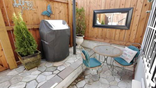 Four Reasons- Location Food Night Life Comfort - Foto 5