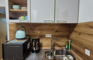 Neue moderne Ferienwohnung NaturBlick am Rothaarsteig mit Highspeed Internet Flatrate XXL Boxspringbett Terrasse mit PKW Parkplatz in Brilon 10 Minuten bis Willingen Ideal für Touristen und Geschäftsleute mit Rechnung - Foto 7