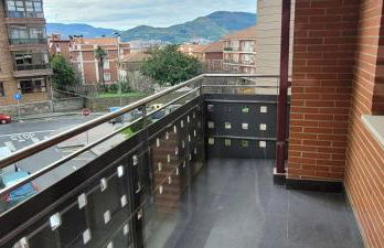 Cozy Yellow Home in Getxo - Foto 9