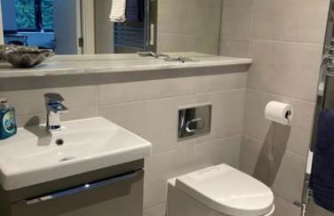 Brand new luxury apartment with free parking and gym - Foto 13