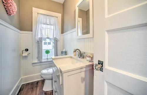 Family-Friendly Glens Falls Home with Sun Porch - Foto 33