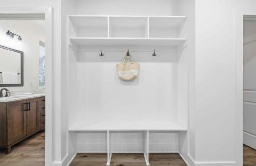 Near Indy Attractions • Deck • Patio • Fenced Yard - Photo 45