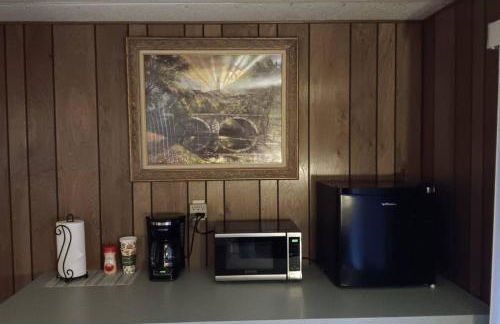 Cozy Cabin in Packwood - Photo 4