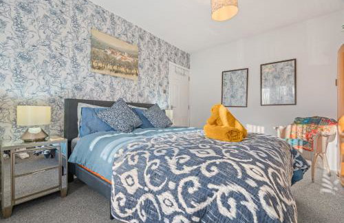 #82 Stylish Shirley Home - Sleeps 8 - NEC Solihull BHX - " Perfect for Contractors and Families - Free Parking" - Foto 16