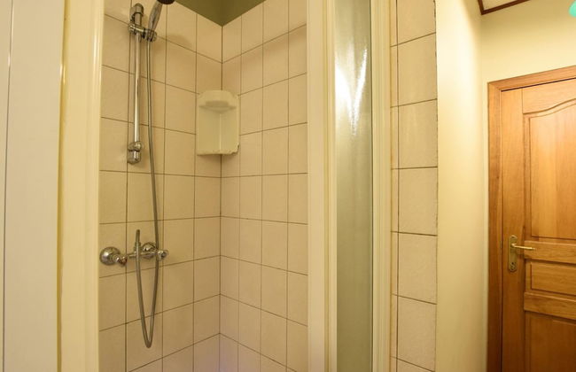 Family Villa With Garden - Photo 16