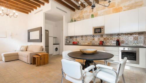 Vintage Palma Palace Apartments TI by PriorityVillas - Photo 2, pet friendly, minibar