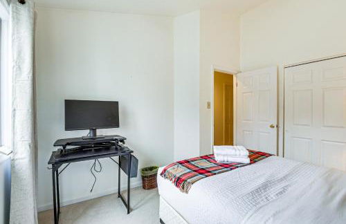 1 Mi to Centennial Park Gem with Golf Course Views - Foto 15