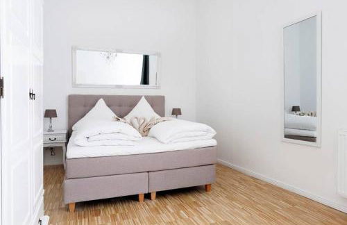 SC 06 by ROCKCHAIR Apartments l SUPERHOST Status l 4 Bedrooms Boxspringbeds 2 Bathrooms Balcony Elevator - Cozy Family & Business Flair welcomes you! - Foto 26