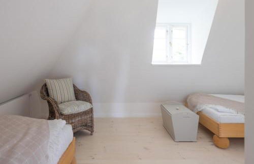 Idyllische kleine Reetdachkate mit Blick über die Felder - Kamin, Terrasse & Privatparkplatz - Foto 11