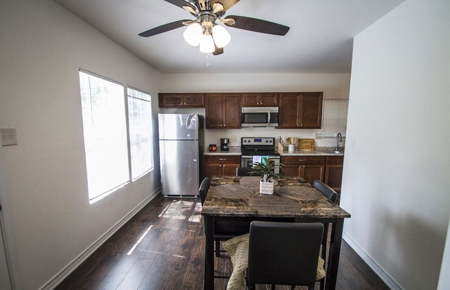 Cozy Remodeled 2br/2ba Near Downtown Sleeps 8 - Foto 12