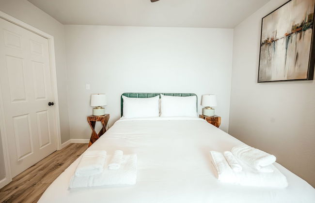 Spacious Cozy 6BR for 14- Lgbtq Friendly 2260 - Photo 28