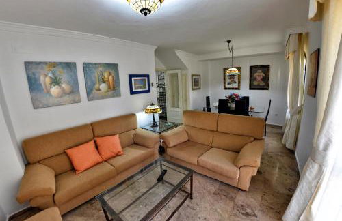 WonderStays Chalet El Naranjo - Photo 5