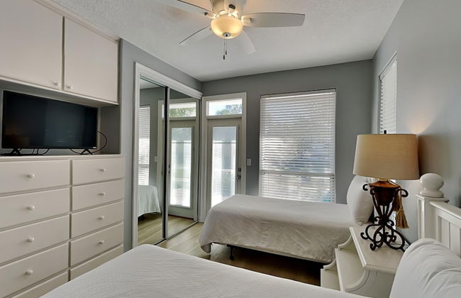 Destiny Beach Villas by Southern Vacation Rentals - Photo 19