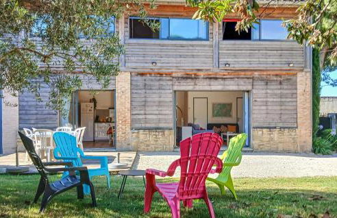 4 Bedroom Gorgeous Home In Pujaut - Photo 2