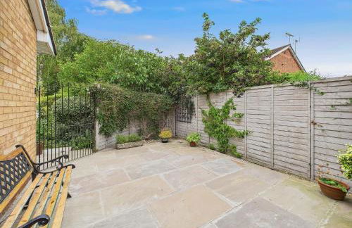 Bijou Abode- bungalow with free private parking - Foto 22