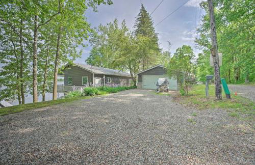 Coldwater Family Retreat with Boat Dock and Grill! - Foto 40