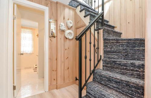 Ocean front home on dunes of Wingaersheek Beach - Photo 40