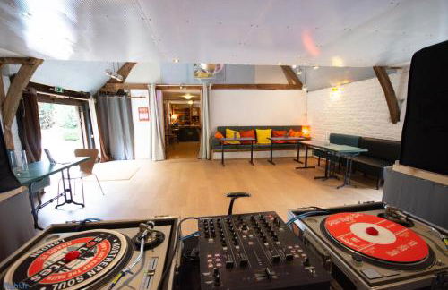 House - Sleeps 6 - Parking - Garden - Photo 14