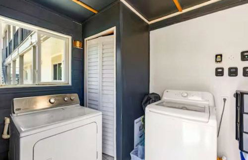 The Tides of Galveston Pet Friendly Walk to Beach - Photo 11